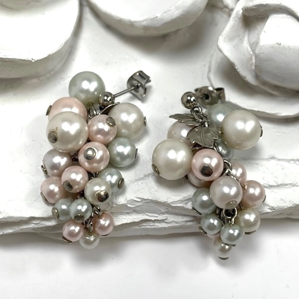 Dangle Pearl Grape Style Leaf Earrings